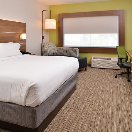 Holiday Inn Express - Early By Ihg Bagian luar foto
