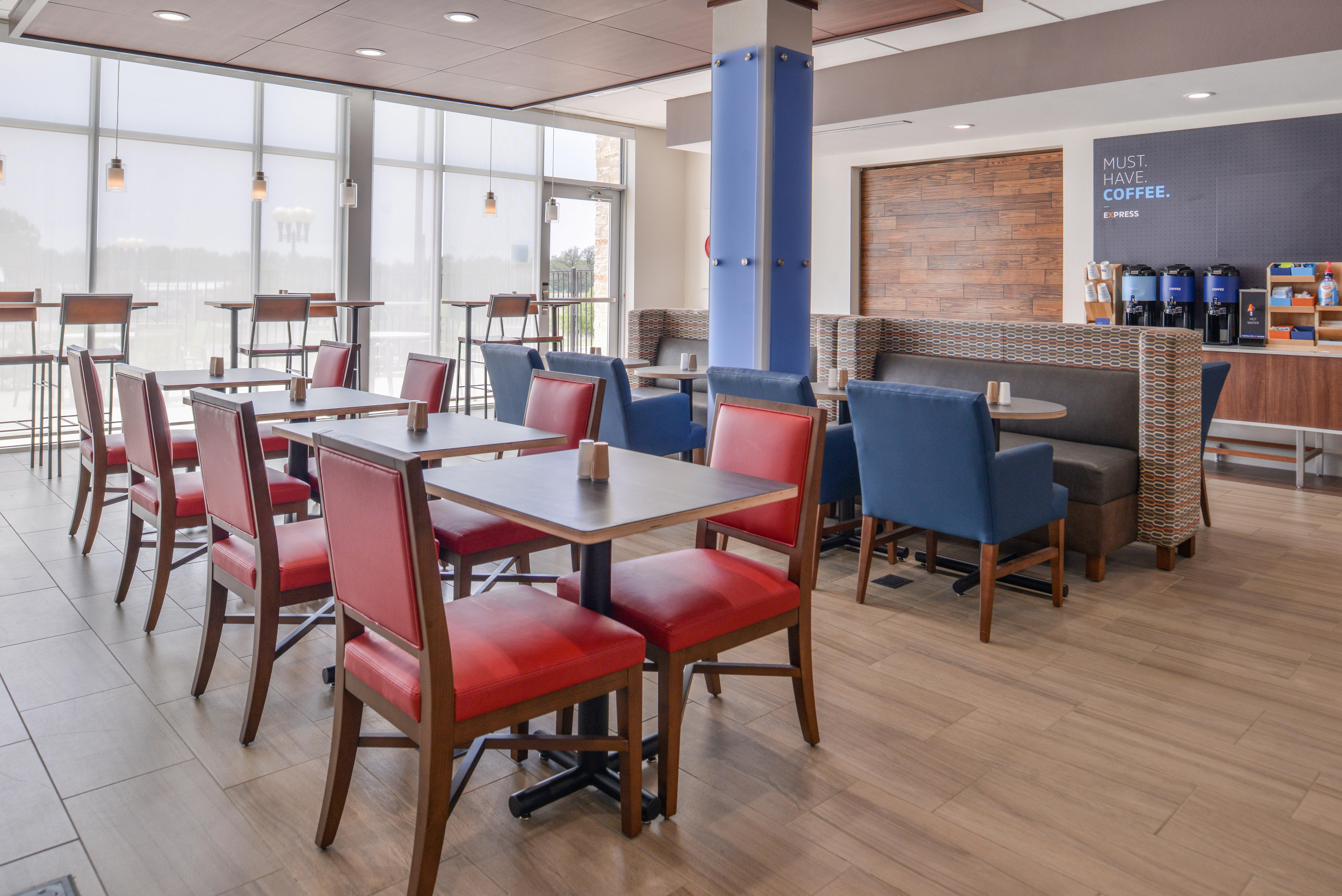 Holiday Inn Express - Early By Ihg Bagian luar foto