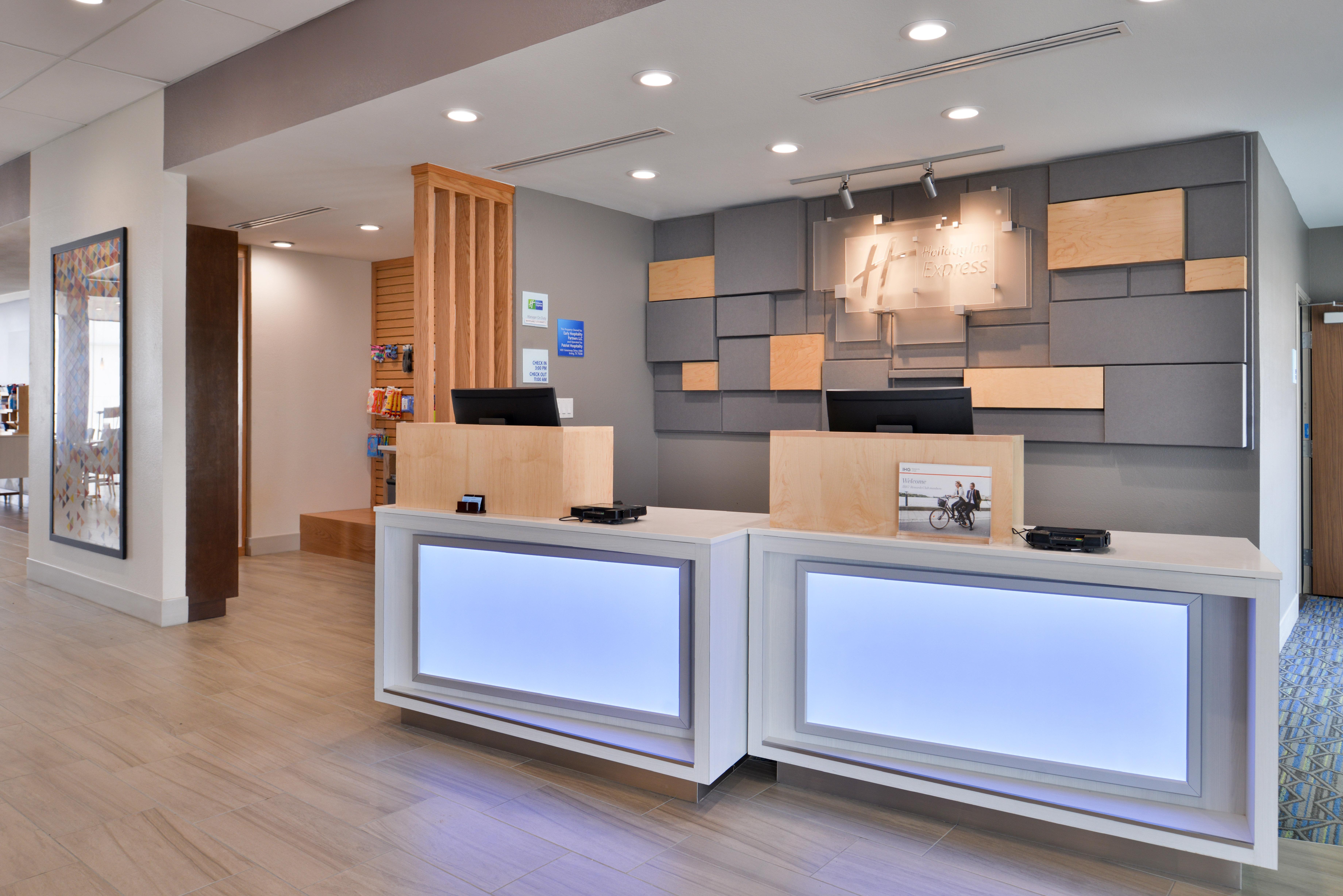 Holiday Inn Express - Early By Ihg Bagian luar foto